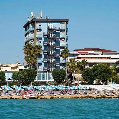 Hotel King Alba Adriatica Esterno foto