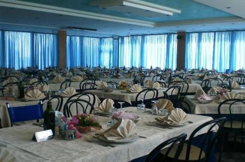 Hotel King Alba Adriatica Esterno foto