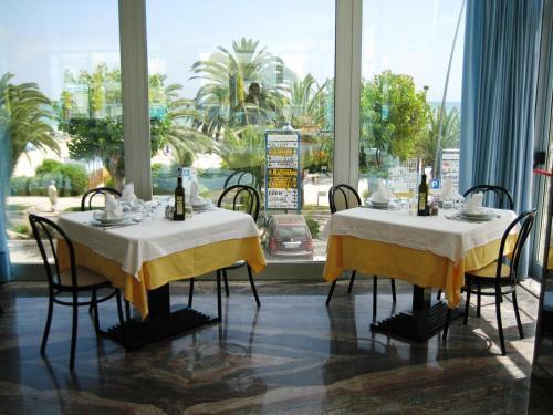 Hotel King Alba Adriatica Esterno foto