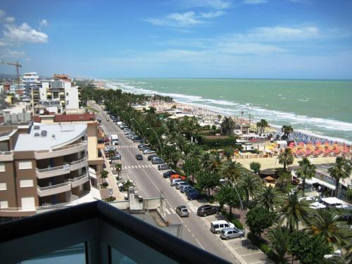 Hotel King Alba Adriatica Esterno foto
