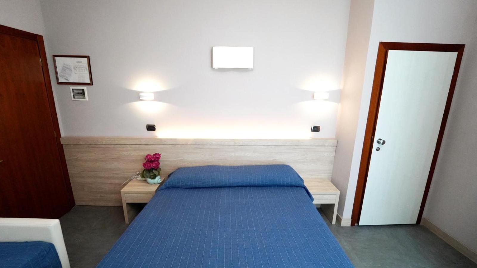 Hotel King Alba Adriatica Esterno foto