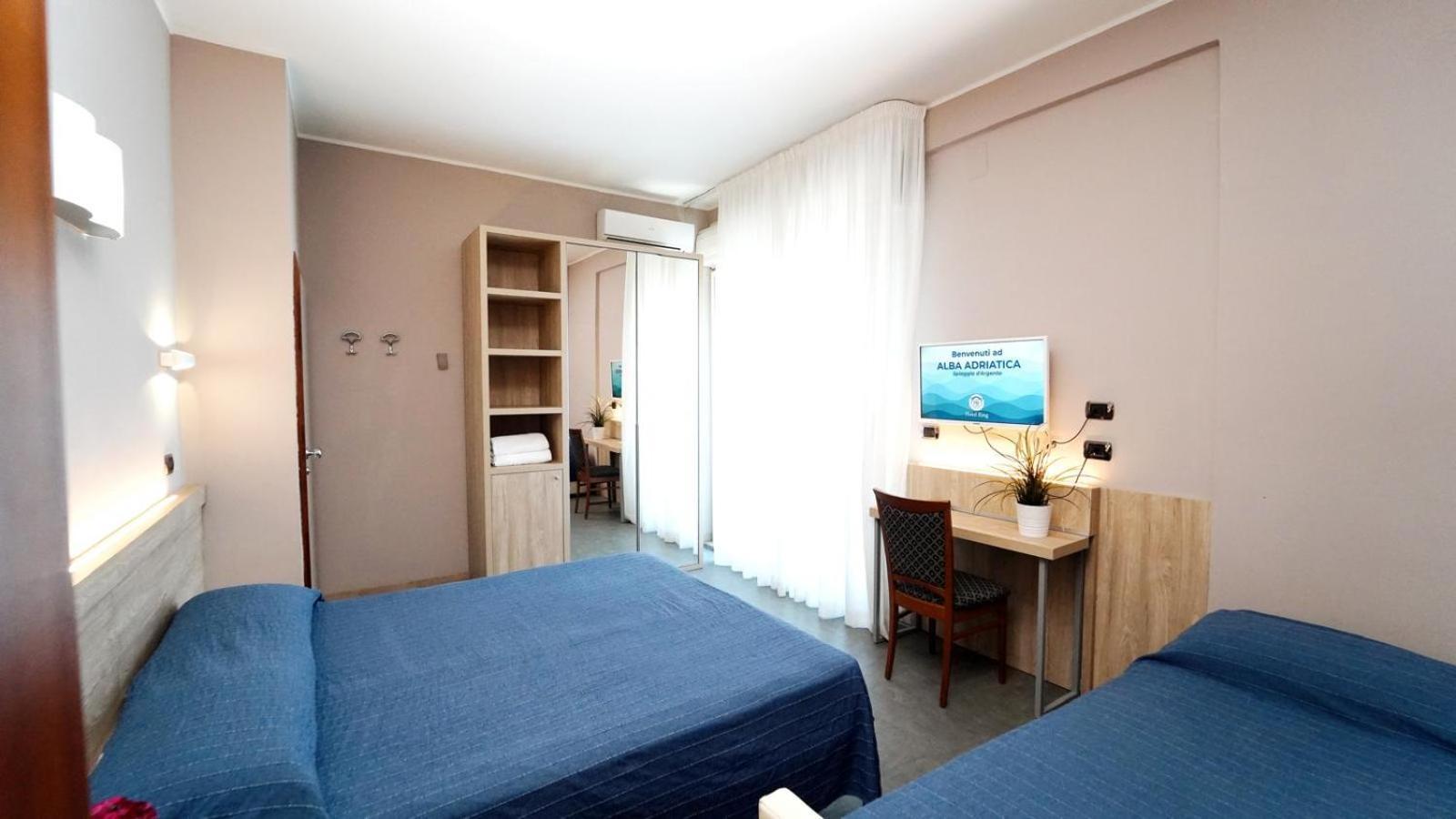 Hotel King Alba Adriatica Esterno foto
